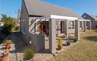 3 Bedroom Cluster in Kleinmond