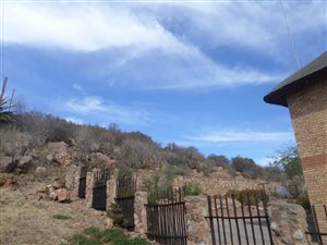 1124 m² Land available in Vaaloewer
