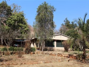10.3 ha Farm in Waterval Boven