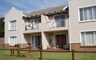 2 Bedroom Townhouse in Brentwood