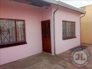2 Bed House in Tsakane