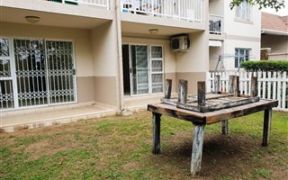 2 Bedroom Apartment in Manor Estates