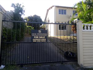 4 Bed House in Risecliff
