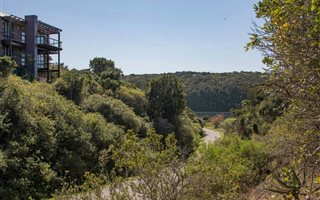 914 m² Land available in Riversbend