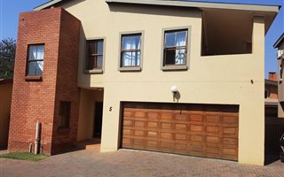 3 Bedroom Townhouse in Alberante