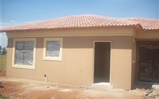 3 Bedroom House in Vanderbijlpark CE7