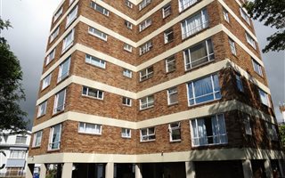 2 Bedroom Apartment in Wynberg