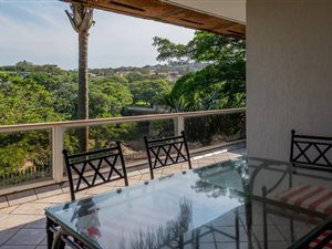 3 Bed Apartment in Uvongo