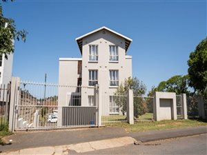 2.5 Bed Apartment in Bluff