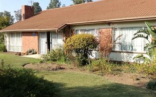 4 Bedroom House in Barry Hertzog Park