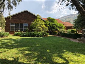 8.6 ha Farm in Rustenburg Central