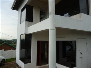 3 Bed House in Escombe