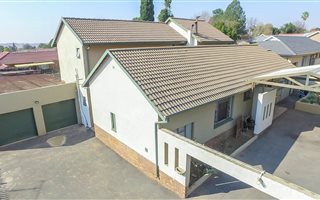 5 Bedroom House in Norkem Park