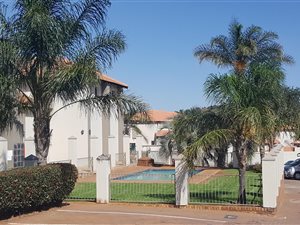 2 Bed Apartment in Glenvista