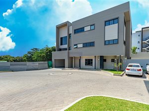 4 Bed Townhouse in Rivonia