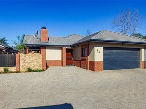 3 Bed House in Equestria