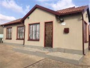 3 Bed House in Daveyton