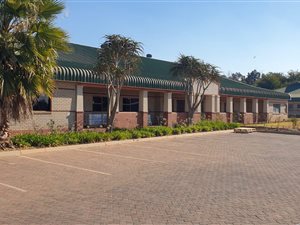 906 m² Industrial space in Onderstepoort