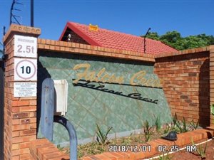 2 Bedroom Townhouse in Lyttelton