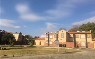 3 Bedroom Flat in Protea Park