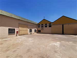 1400 m² Industrial space in Kirkney