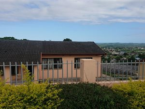 3 Bed House in High Ridge