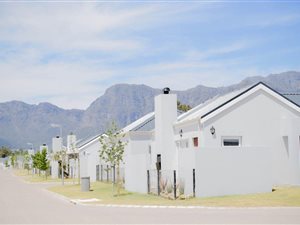 2 Bed Townhouse in Paarl