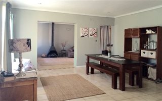4 Bedroom House in Sunridge