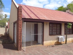 3 Bed House in Komatipoort
