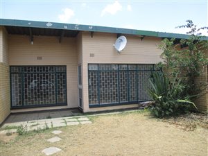 2 Bed Townhouse in Rheeder Park