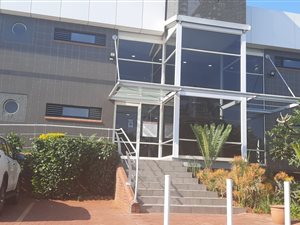 138 m² Commercial space in Somerset Park