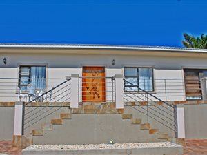 3 Bed House in Beverley Grove