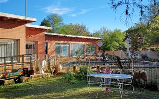 3 Bedroom House in Neserhof