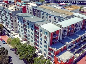 1 Bed Apartment in Zonnebloem