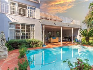 4 Bed Duet in Waterkloof