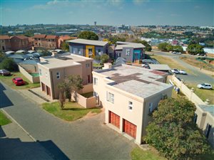 3 Bed House in Halfway Gardens