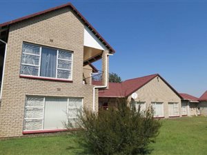 9 Bedroom House in Hallgate