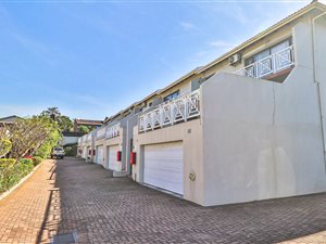 3 Bed Townhouse in Scottburgh Central