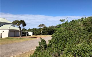 600 m² Land available in Kenton-on-Sea