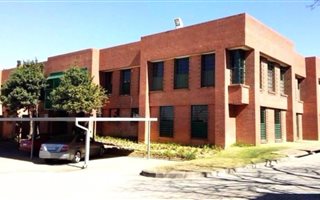 1568 m² Industrial space in Kelvin