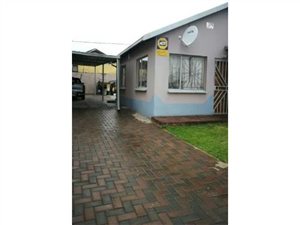 2 Bed House in Ebony Park