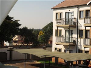 2 Bed Apartment in Montana Park