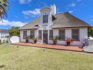 Commercial space in Somerset West Central