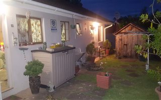 2.5 Bedroom Simplex in Bellair