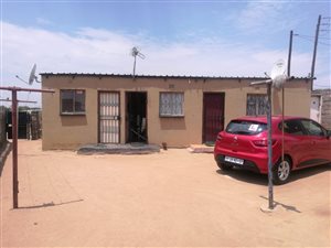 1 Bed House in Ebony Park
