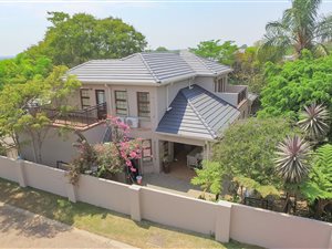 3 Bedroom House in Montana Park