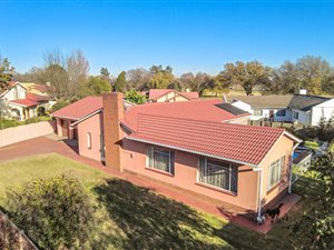 3 Bed House in Mackenzie Park