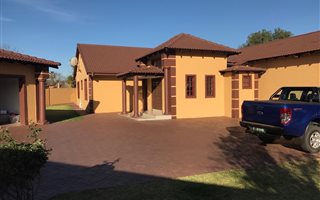 4 Bedroom House in Flamwood