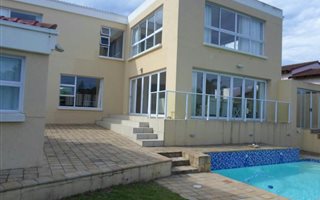 6 Bedroom House in Seaside Longships