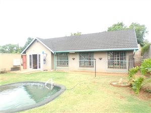 3 Bed House in Mayberry Park
